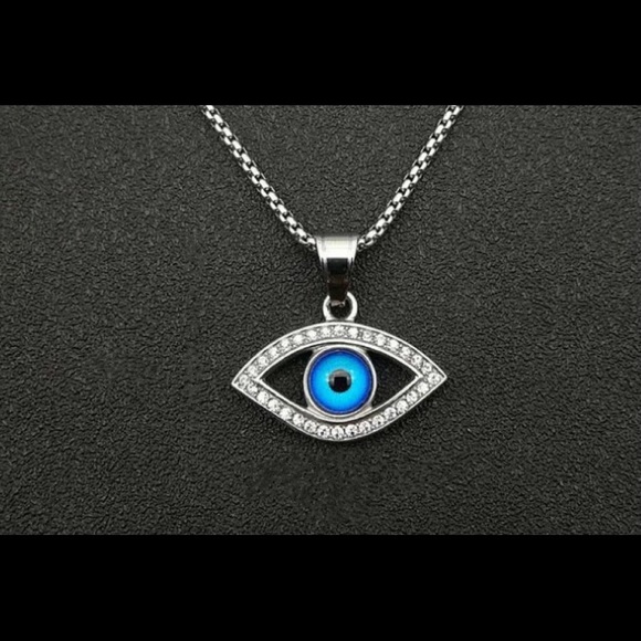 Mau Olho Pendant Chain - SILVER ONLY 1 LEFT - Picture 8 of 11